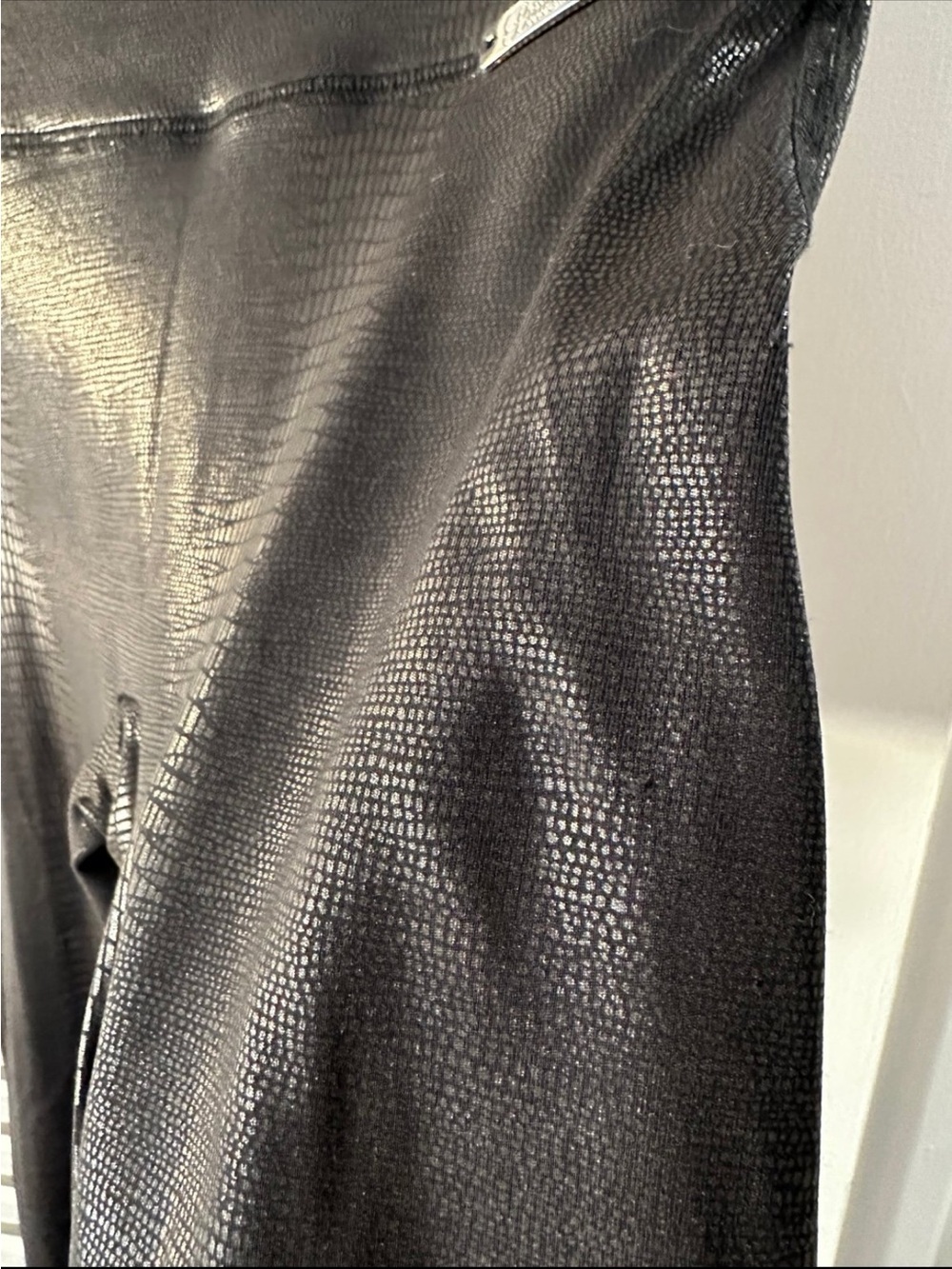 Bombshell Sportswear Snake shiny Black High-Waist Leggings - Picture 5 of 11